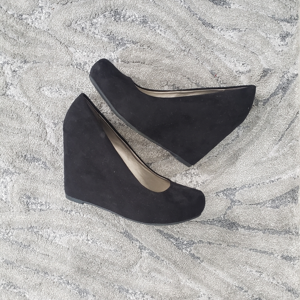 Fergie wedge high heels